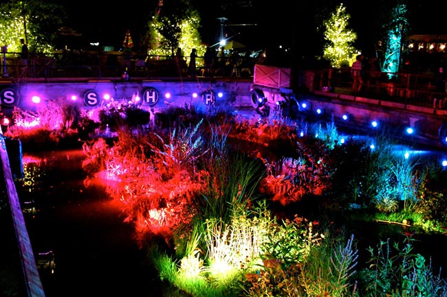 Spruce Street Harbor Park c/o user Sabrina W