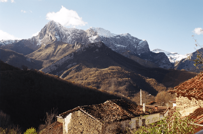 Ponga, Asturias Spain movebuddha 2022