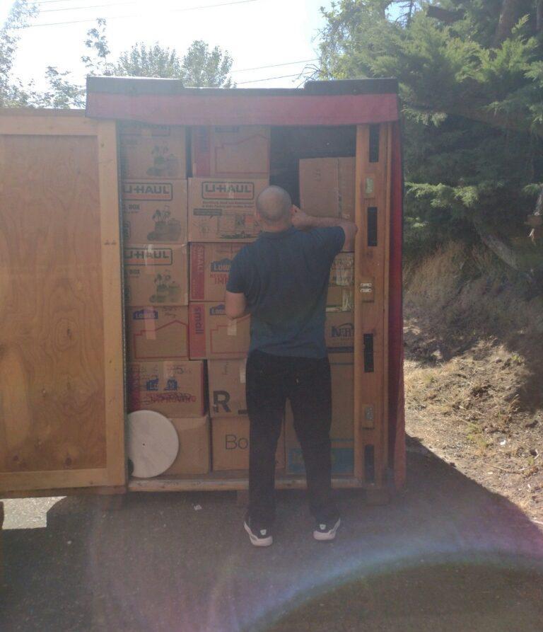 SMARTBOX moving container being loaded for Marilyn L.'s Washington to Illinois move
