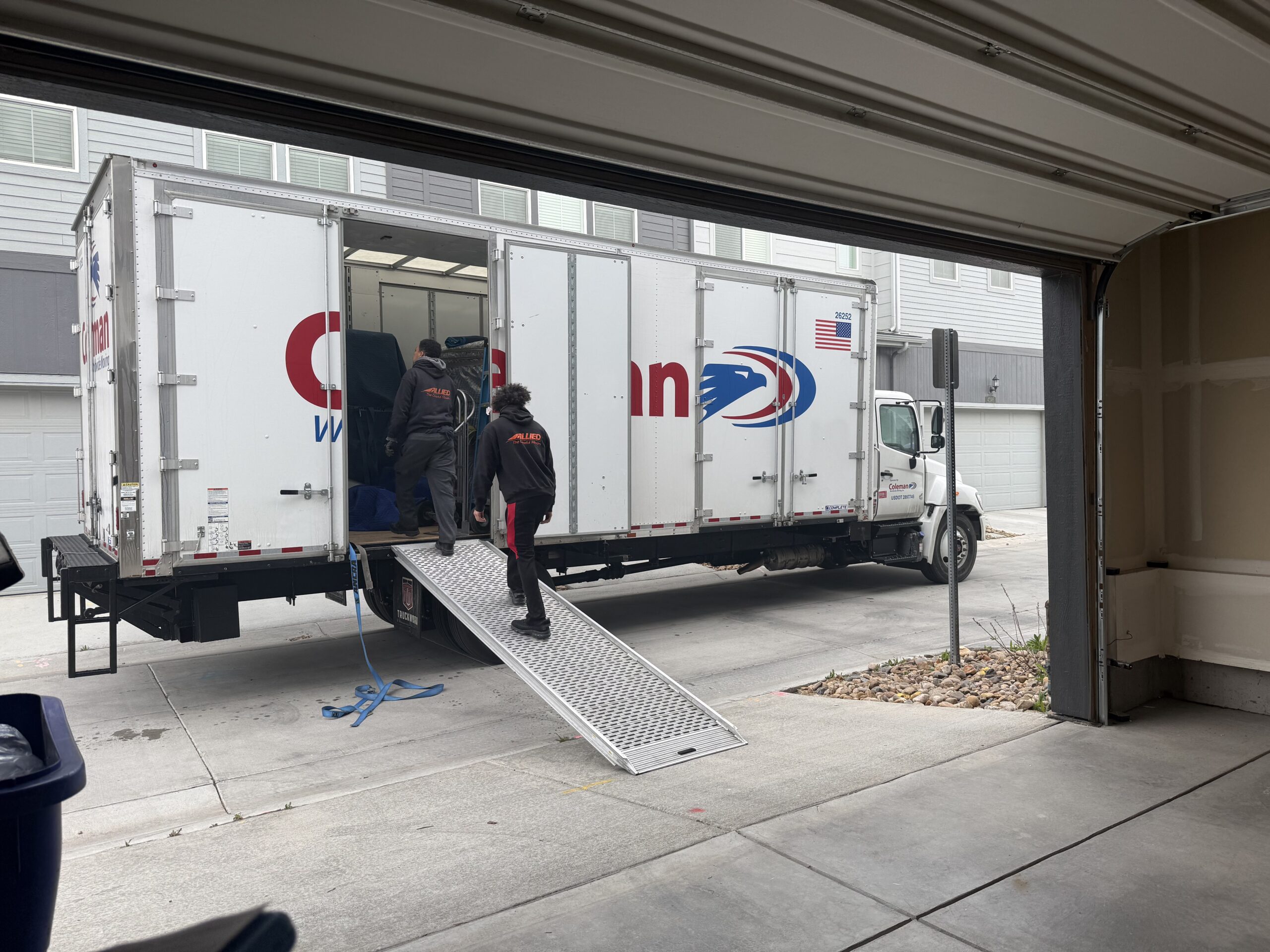 [Coleman Worldwide drop-off/pickup photo in Timn, TX]